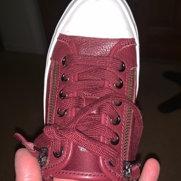 Coach - Picture 3 of 4